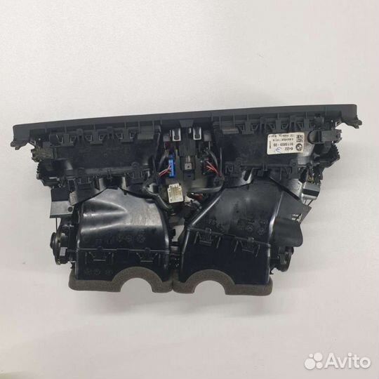 Дефлектор обдува салона 64 22 9115859 BMW 7 F01/F02 3.5 Бензин