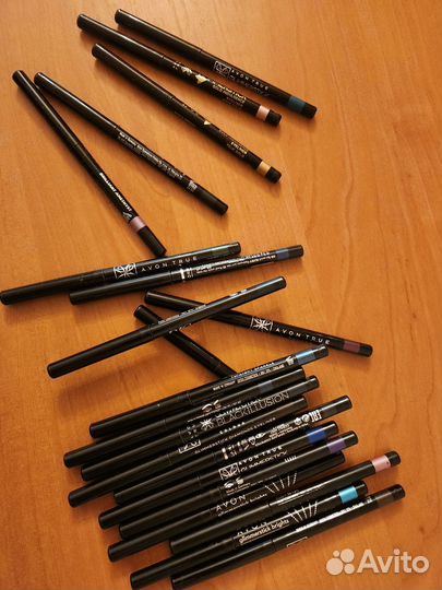 Карандаш для глаз и губ