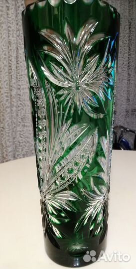 Большая хрустальная ваза для цветов