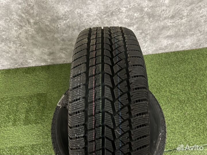 DoubleStar DW02 225/60 R17 99T