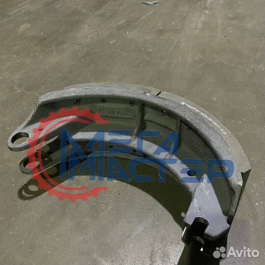 Колодка тормозная в сборе Камаз (на 53229) литая