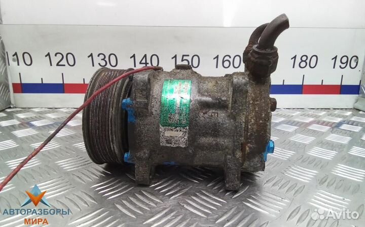 Компрессор кондиционера Volkswagen Transporter T5