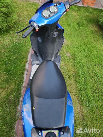 Скутер Nexus Street sLe