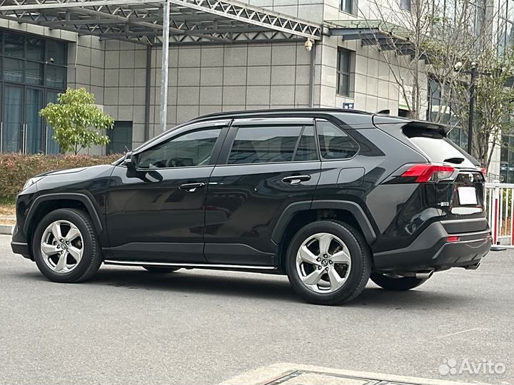 Toyota RAV4 2.0 CVT, 2021, 31 000 км