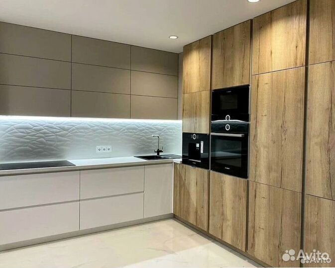 Угловой кухонный гарнитур современный