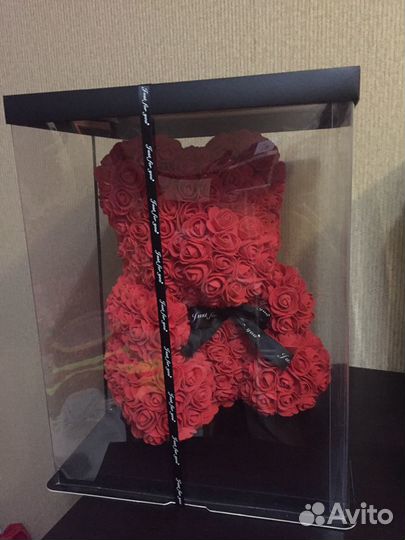 Большой мишка из роз