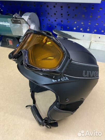 Горнолыжный шлем