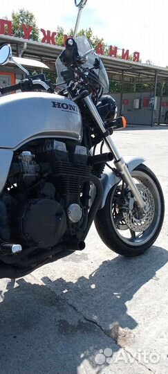 Honda cb 750