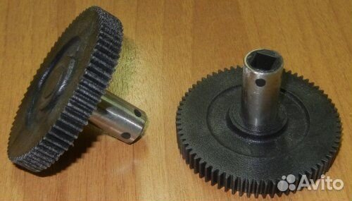 Шестерня мясорубки D72mm, черная, бронз.втулка 