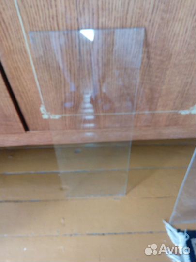 Полочка стеклянная