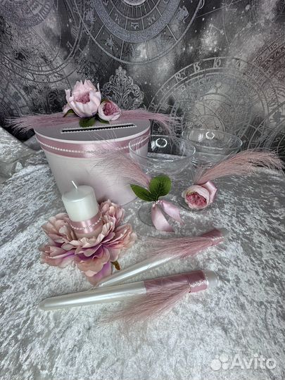 Свадебный набор, казна, бокалы, семейный очаг