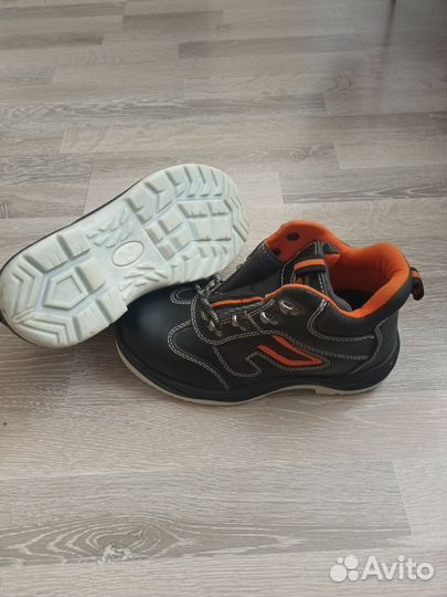 Ботинки женские 37 размер