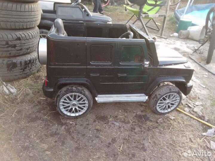 Детский электромобиль