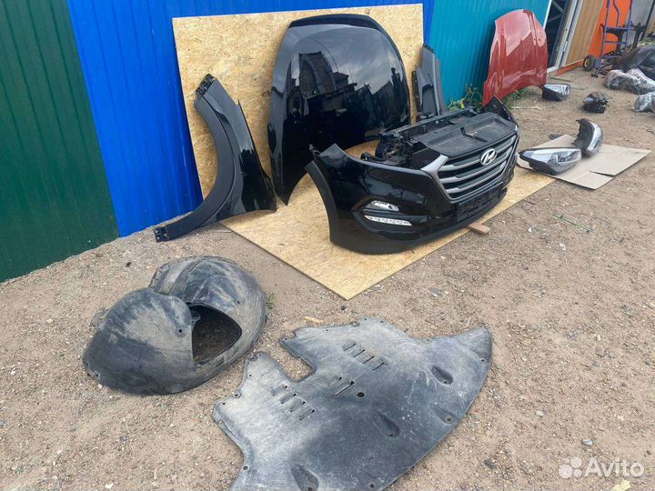Передняя часть автомобиля Хендай Туксон 3 TL