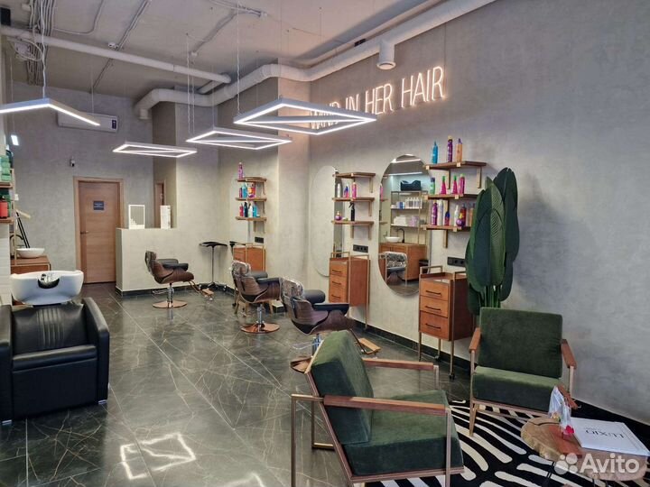 Парикмахер-стилист-колорист