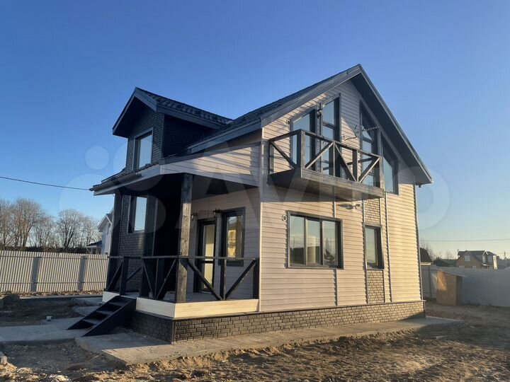 Дом 160 м² на участке 8 сот.