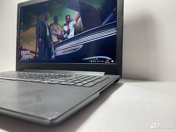 Игровой ноутбук Lenovo i3/8gb/2видеокарты/ssd