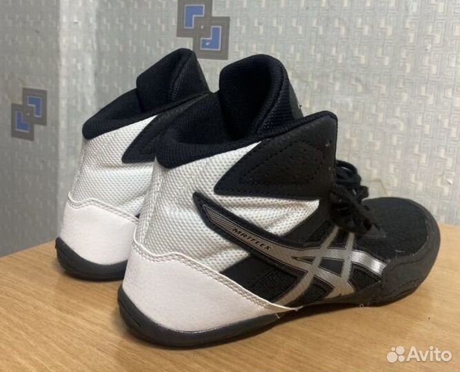 Борцовки asics
