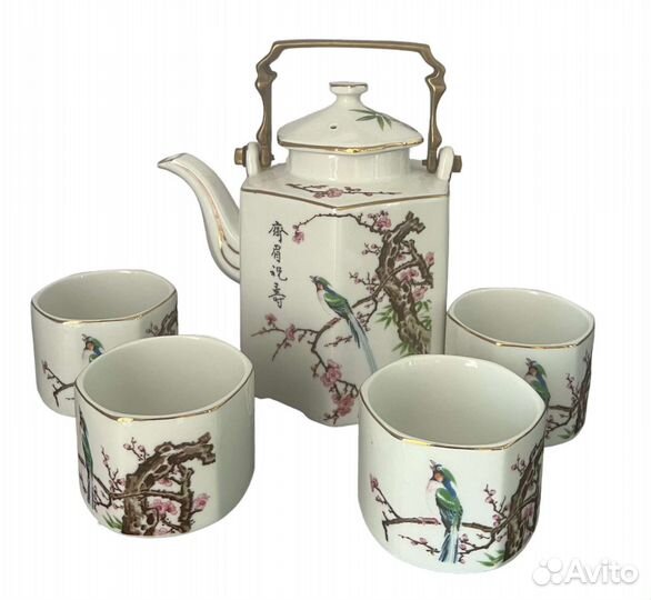 Винтажный чайный сервиз