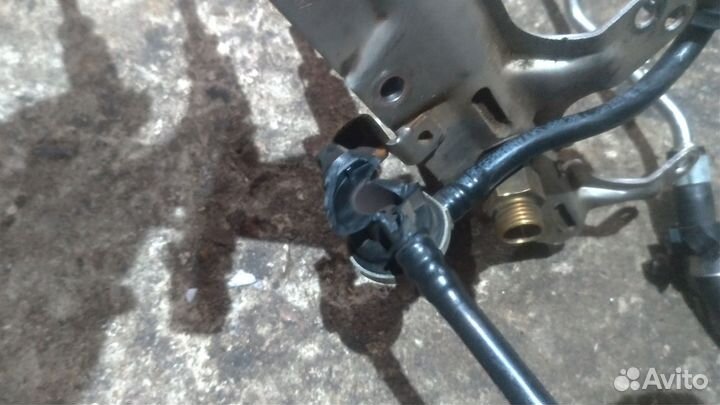 Топливная рампа Audi A4 B8 1.8 T 2009