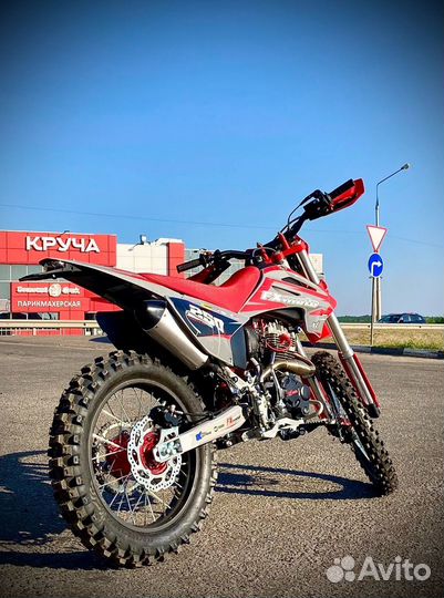 Эндуро fxmoto YZ250F. 250 кубов. Новый