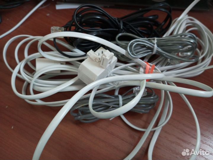 Телефонные провода