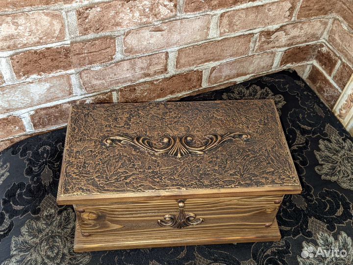 Сундук деревянный. Подарочный короб