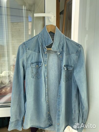 Джинсовая рубашка wrangler
