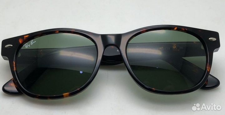 Солнцезащитные очки Ray Ban New Wayfarer 2132