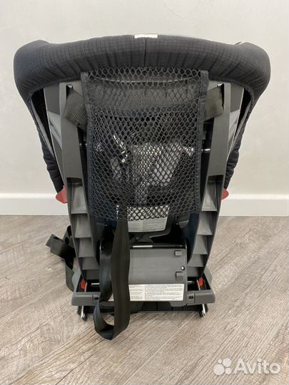 Детское кресло в машину Mercedes