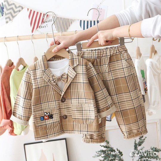 Костюм детский праздничный новый