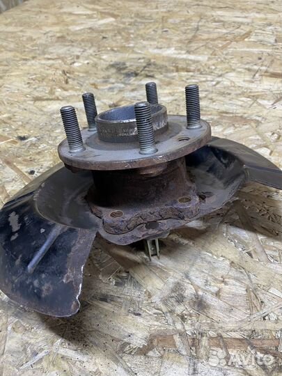 Задняя ступица Volvo v40 2015г