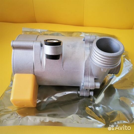 Помпа bmw насос N20 11517597715