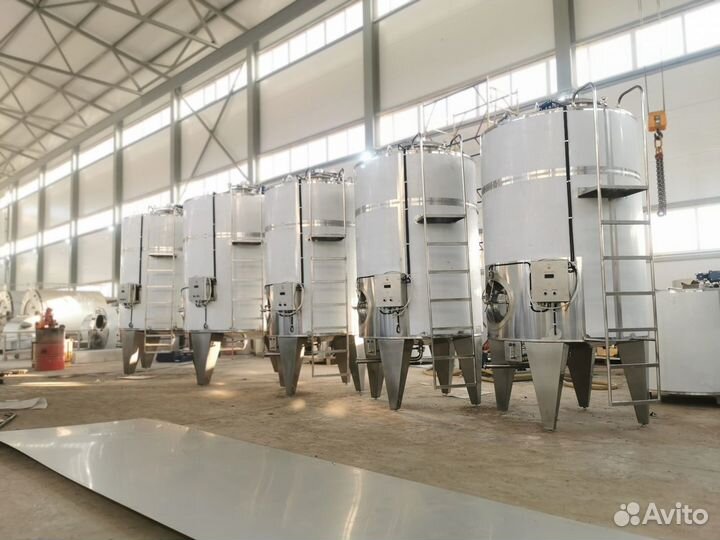 Емкость хранения и охлаждения молока Я1-осв