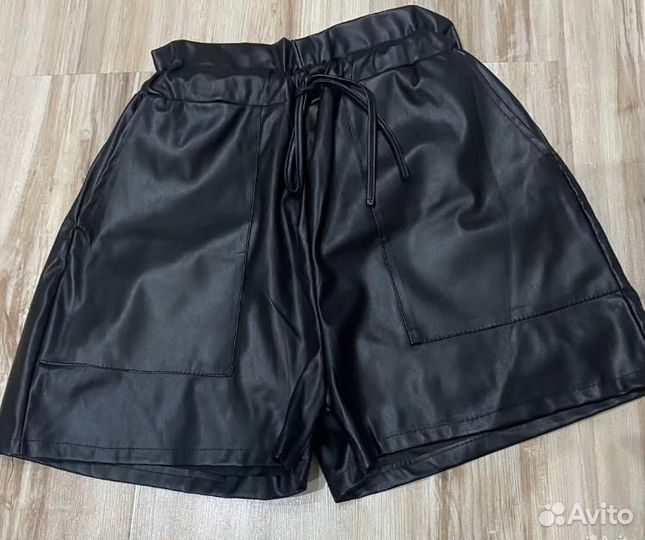 Шорты из эко кожи