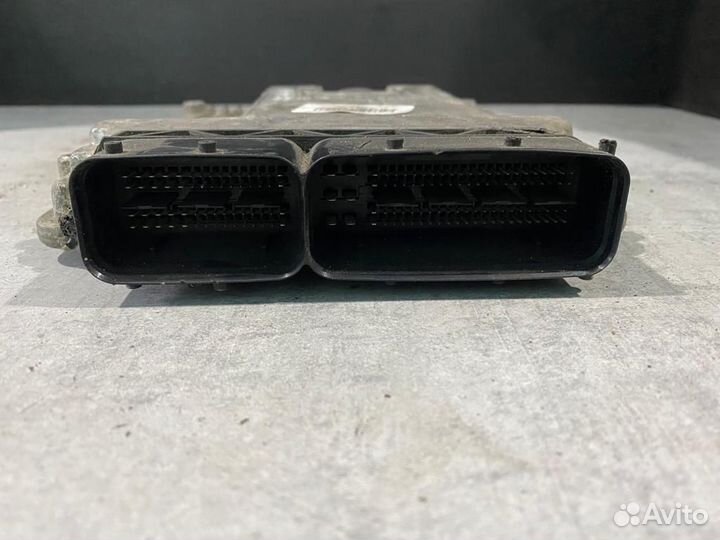 Блок управления двигателем (эбу) Volkswagen Passat