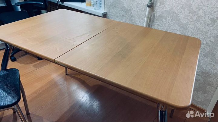 Кухонный стол