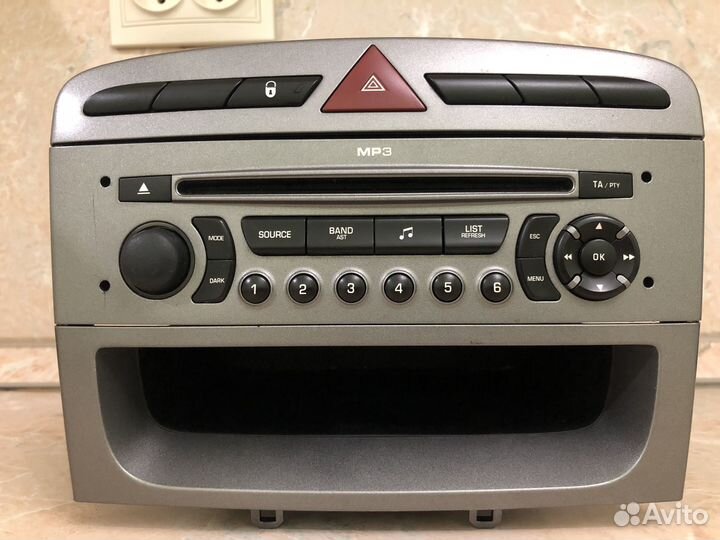 Штатная магнитола peugeot 308