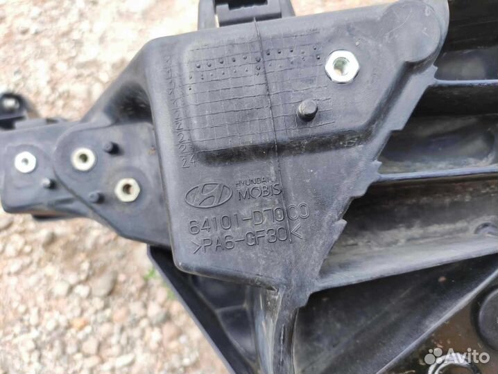 Панель передняя Hyundai Tucson 3 2015 oem 64101D70