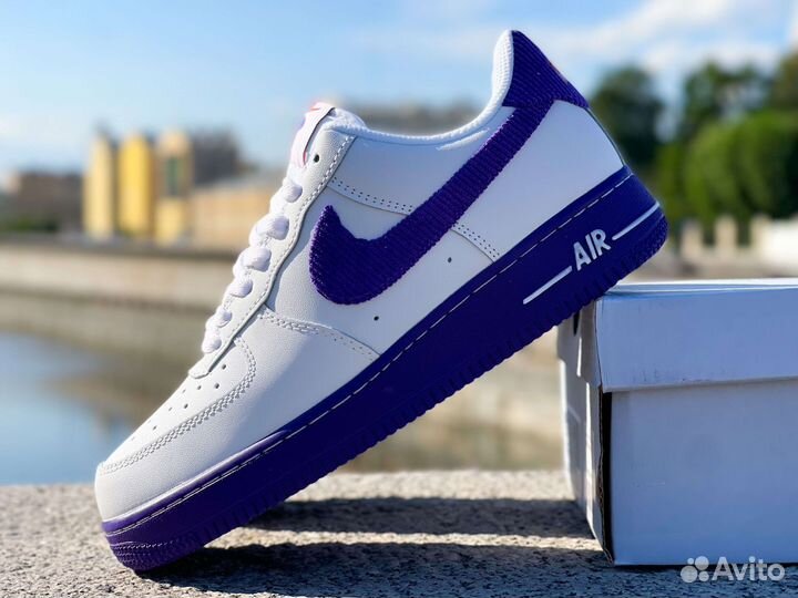 Nike Air Force 1 LV8 EMB