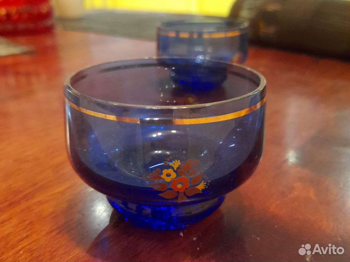 Секлянные рюмки