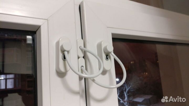 Надёжный Детский замок на окна