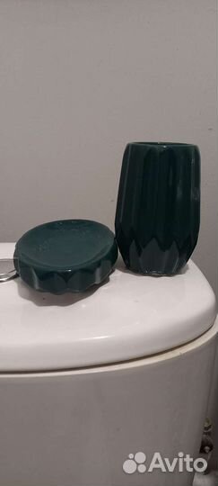 Мыльница и стакан для зубных щеток