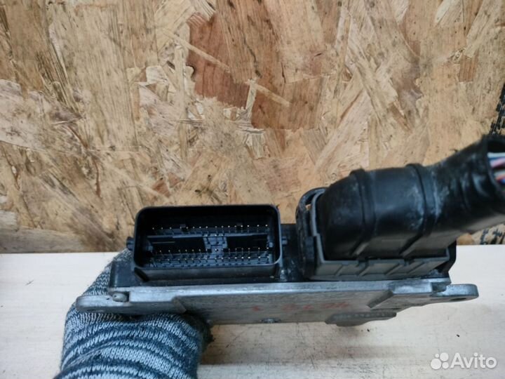 Блок управления Mitsubishi Outlander 4B12