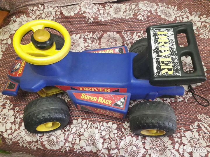 Детская машина каталка Б/У