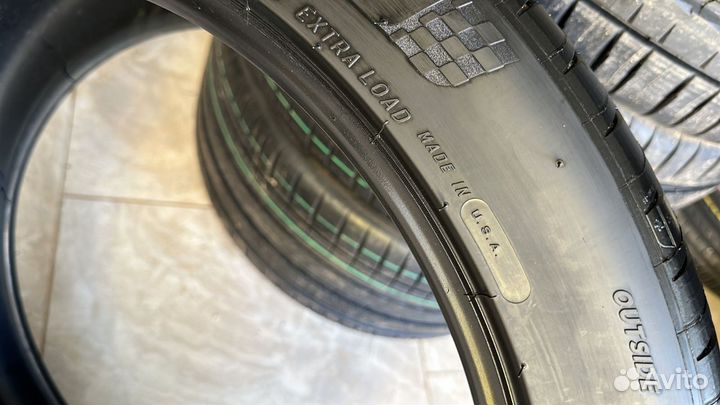 Michelin Pilot Sport 4 S 285/40 R22 и 325/35 R22 113Y