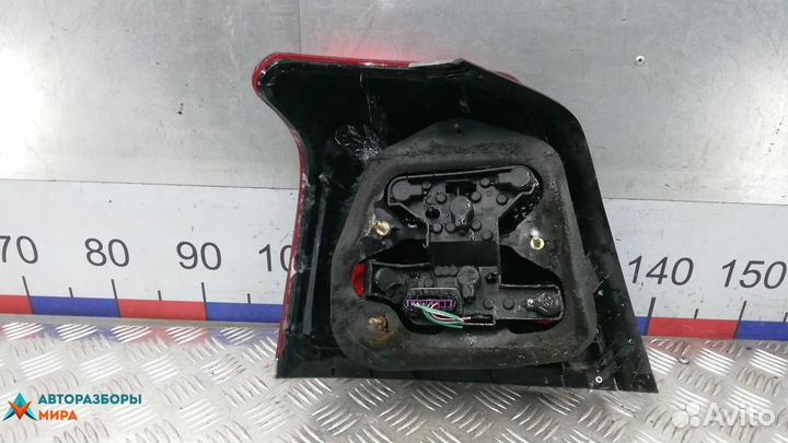 Фонарь задний правый Toyota Avensis 2 (T250) 2006