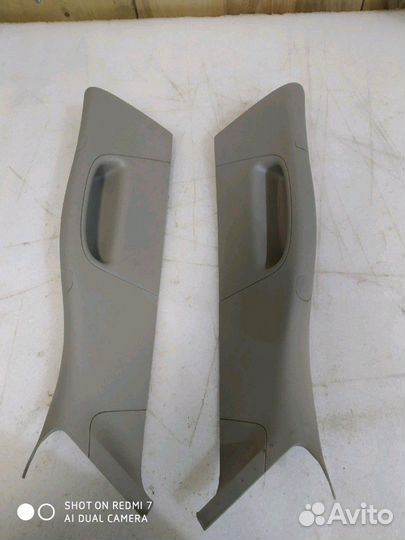 Обшивки стоек перед Jeep Commander xk