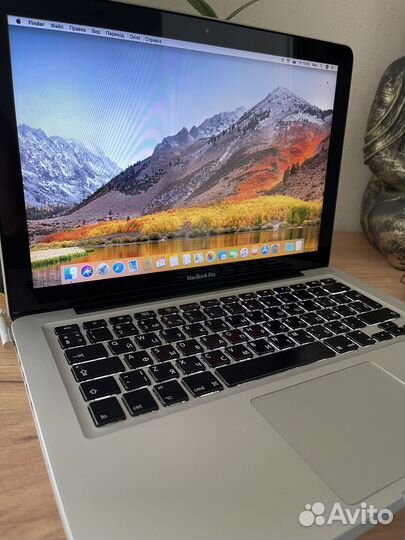 Отличный ноутбук MacBook Pro 2010