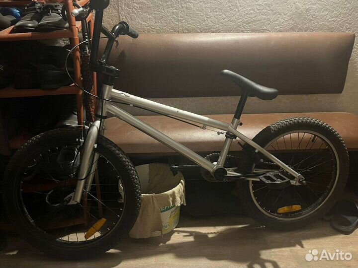 Продам велосипед BMX madness 2